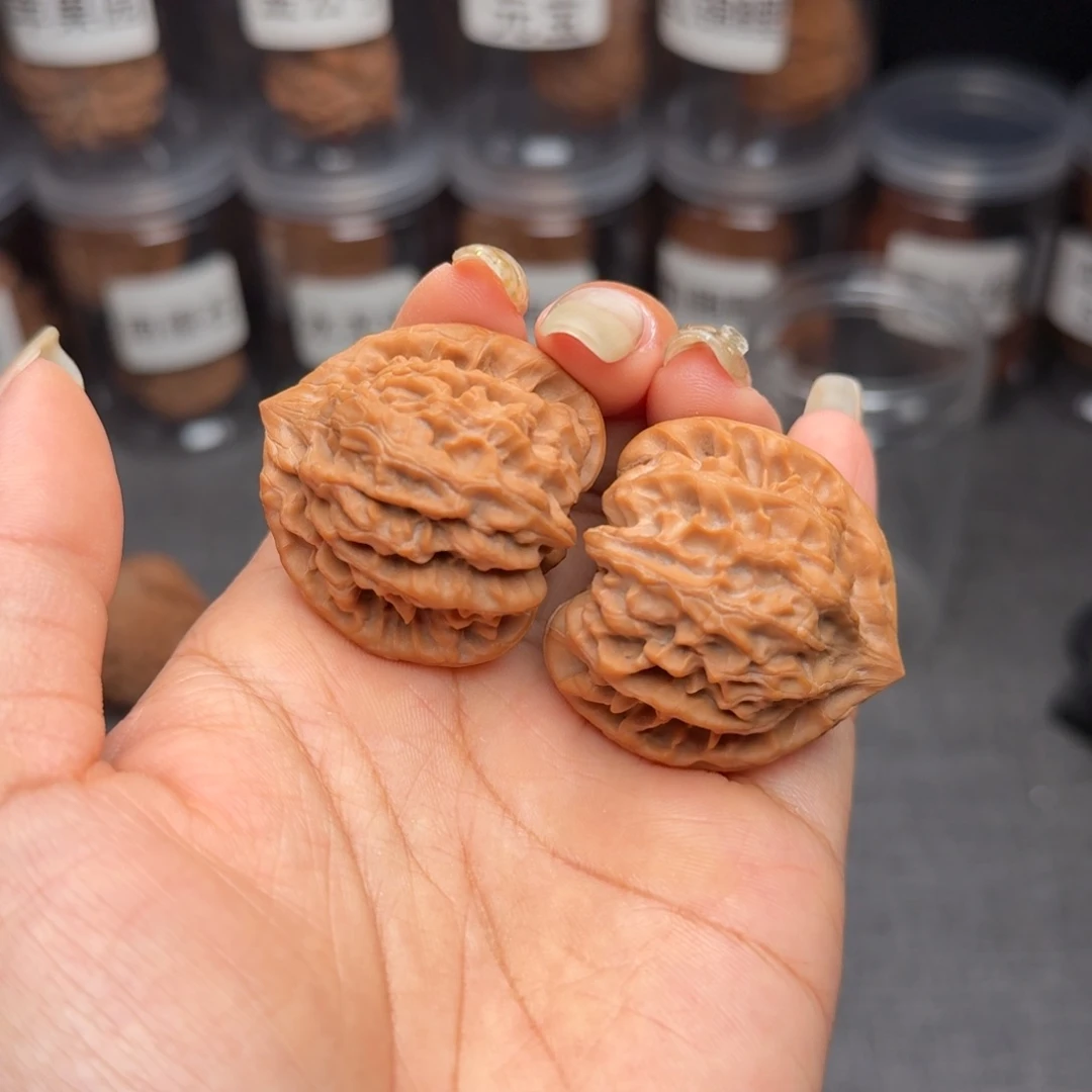 文玩核桃把件精致龙门涧