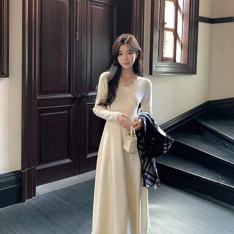 2025大码胖mm秋冬气质蕾丝边长裙法式松紧腰长袖中长款裙子韩版