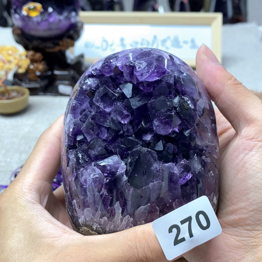 未镶嵌水晶大型摆件（非配饰）