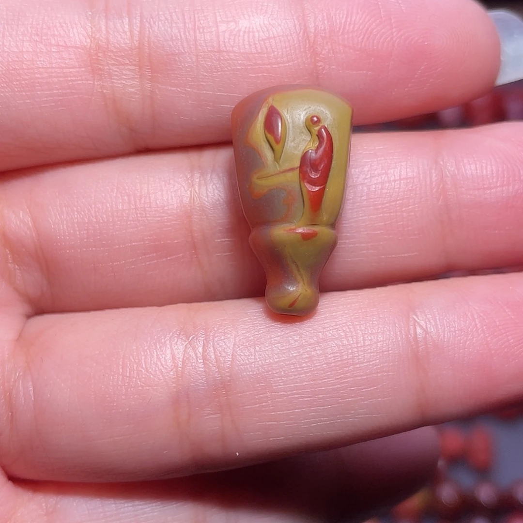 怡***清南红玛瑙未镶嵌三通12