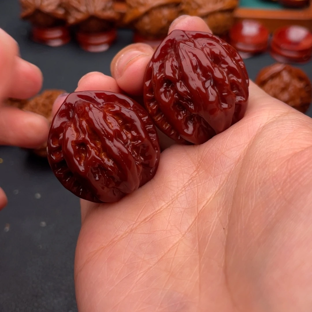 春***风文玩核桃把件火焰八棱