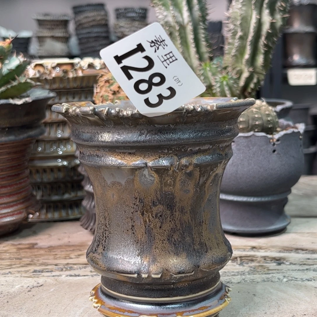 陶内口10高11.5瑕疵