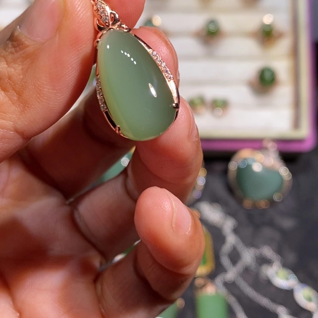 和田玉（碧玉）颈饰银S925镶嵌