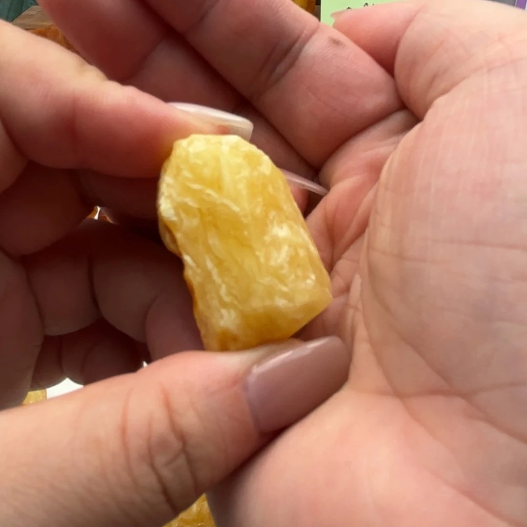 峰****定制琥珀未镶嵌蜜蜡