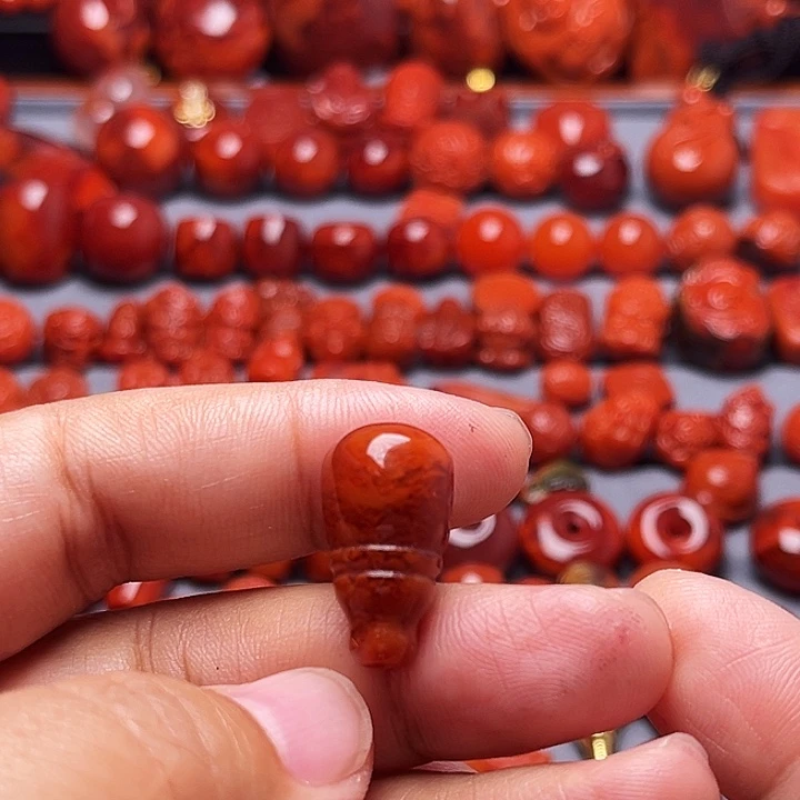 南红玛瑙未镶嵌配饰火焰纹三通11.7mm