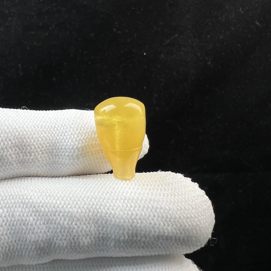 Z1357天然原矿蜜蜡 鸡油黄三通12X19mm克