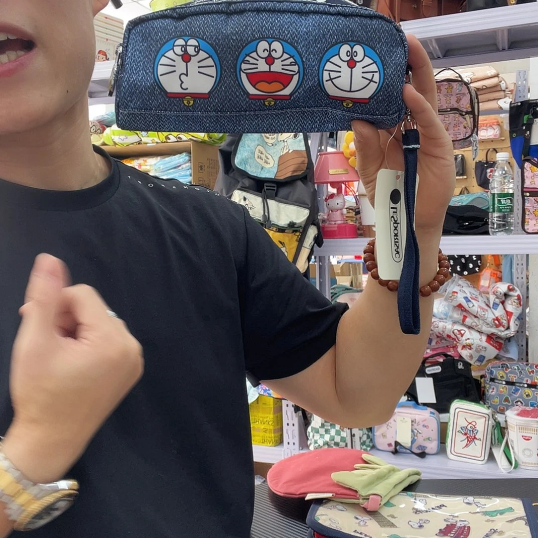 PU化妆包等产品和产品