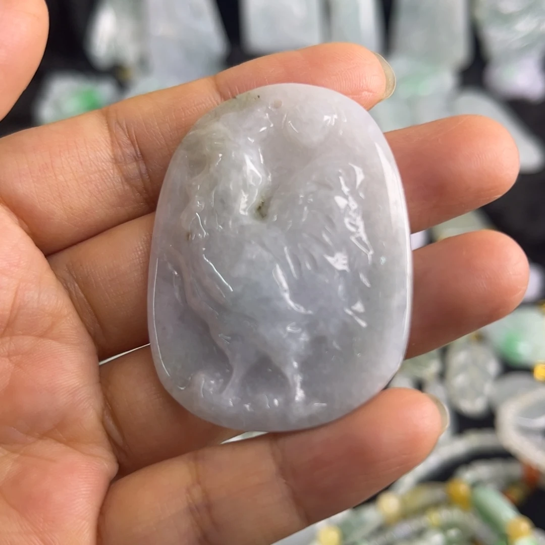 翡翠未镶嵌吊坠(不含链)瑕疵