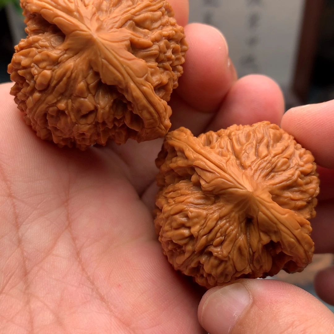 得****文玩核桃吊坠南疆14