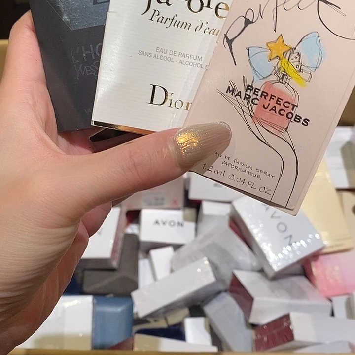 甜***心中古香水沐浴露持久留香