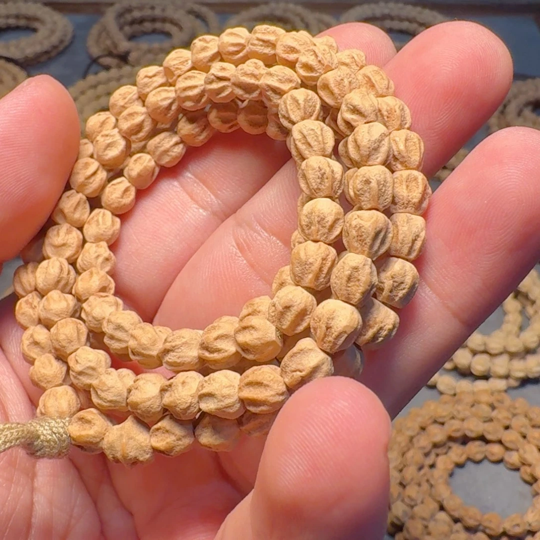 字***堂柏香籽/百香籽吊坠