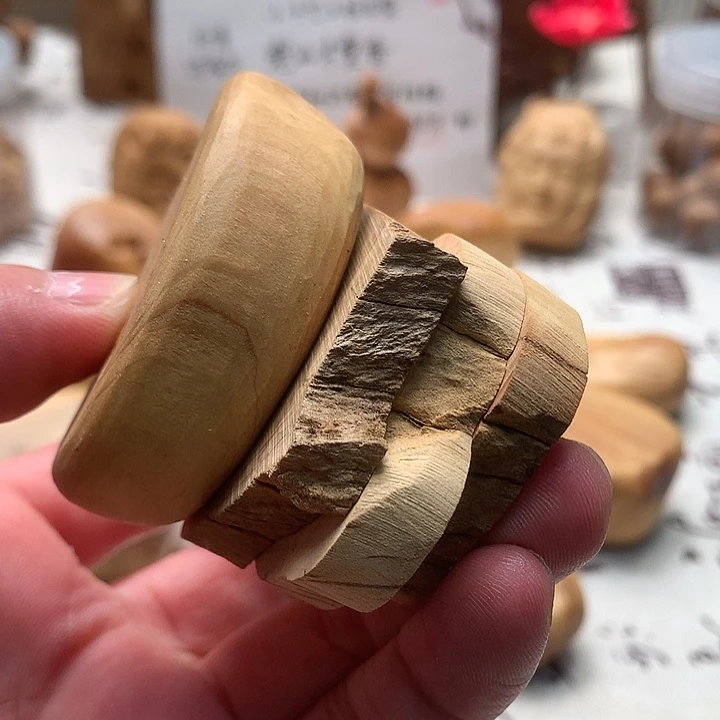 珠***）檀香木手工原创小把件