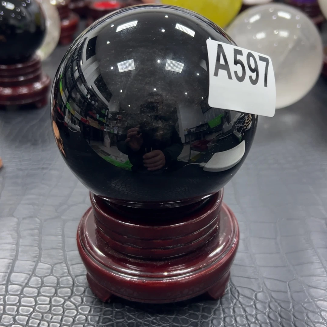 上***大石材天然银色曜石水晶球10.5