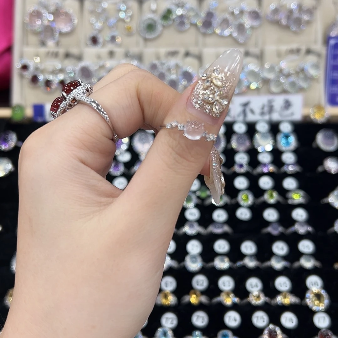 芋***！银S925镶嵌芙蓉石戒指