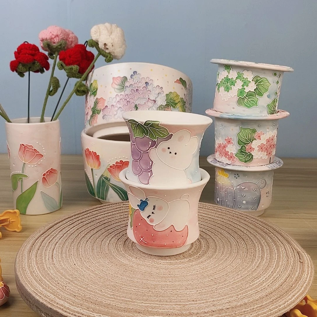 手绘手工制作陶瓷花盆9m**o