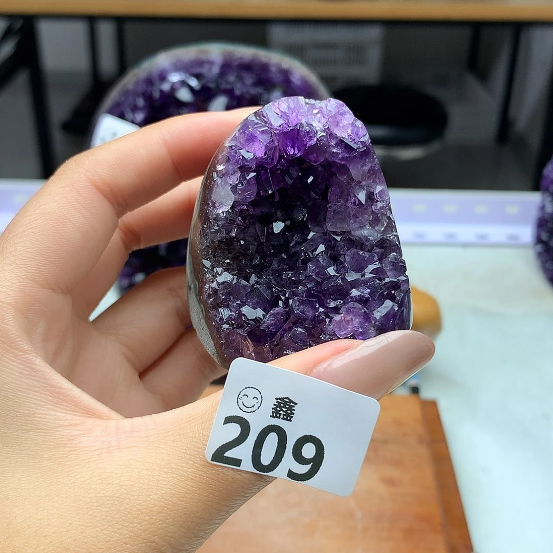 未镶嵌大型摆件（非配饰）水晶