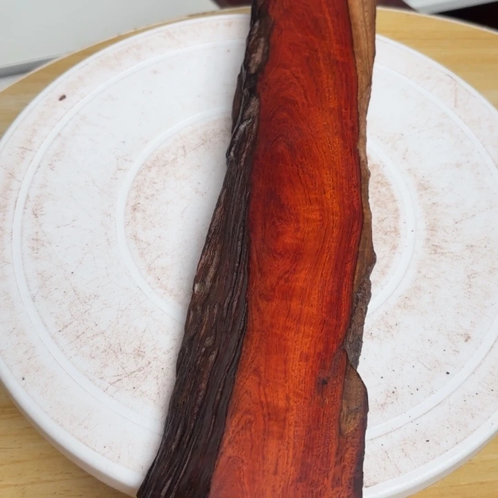 大叶紫檀（黑酸枝木类）