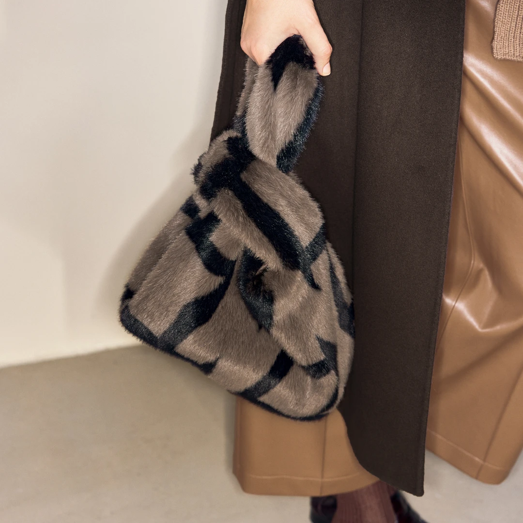 LYNEE LOGO老花手提包 LZD2EAA004