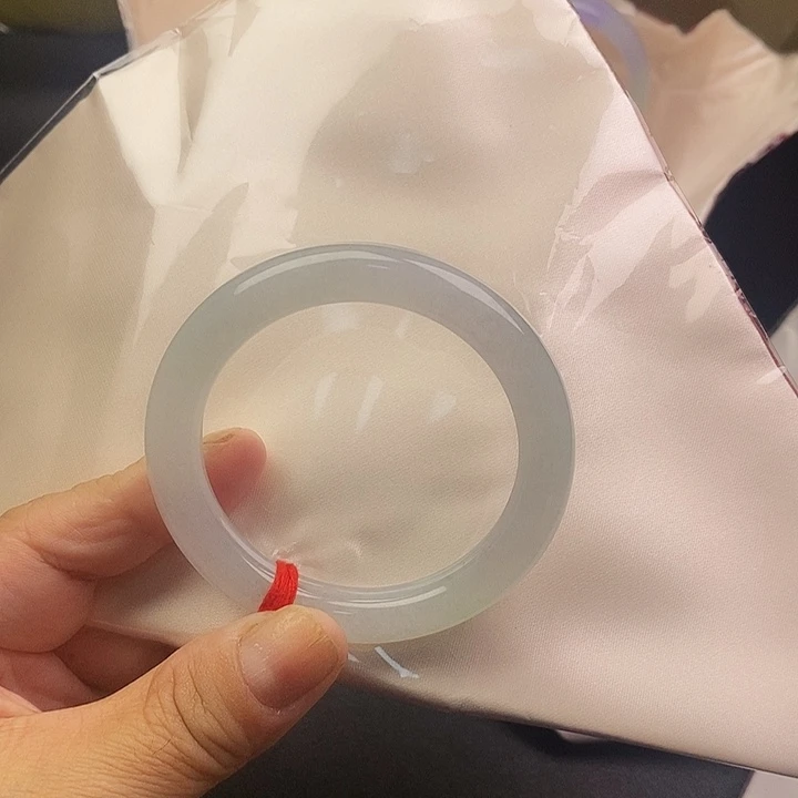 未镶嵌手镯翡翠圆条种水手镯