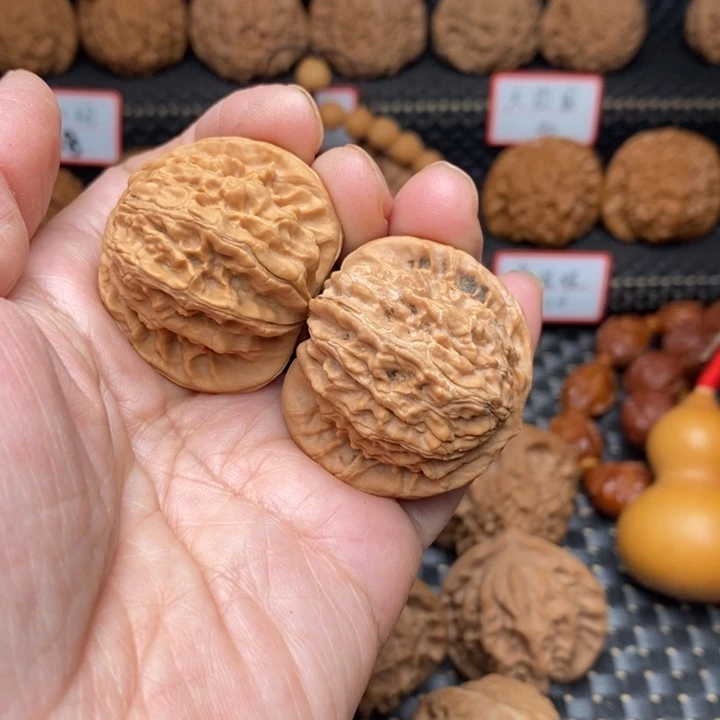 把件文玩核桃红豆37
