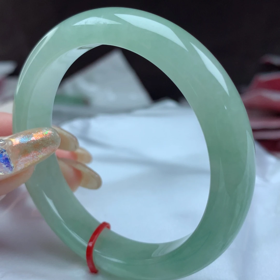 翡翠手镯未镶嵌0195，