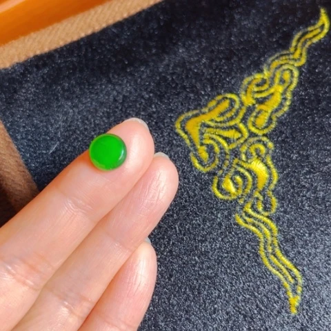 翡翠颈饰未镶嵌幸****1