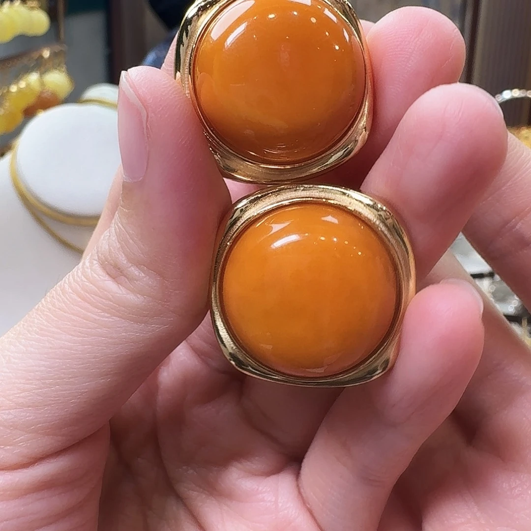 琥珀未镶嵌颈饰耳坠