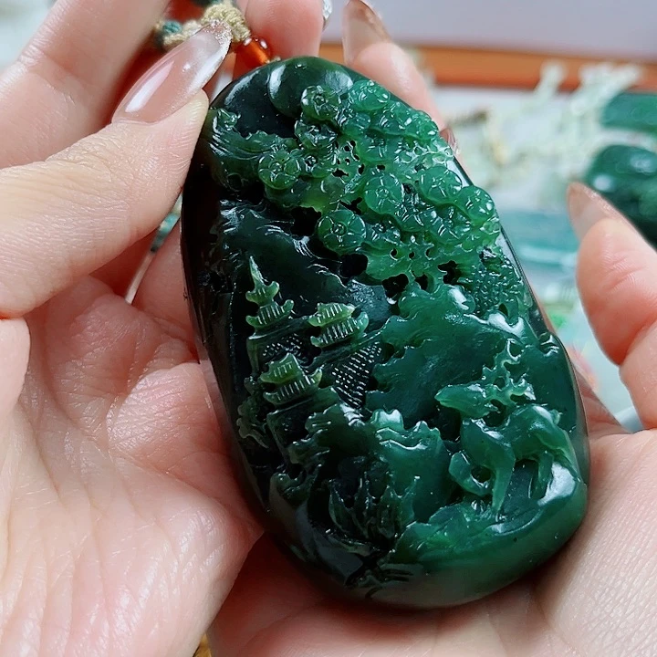 和田玉未镶嵌颈饰