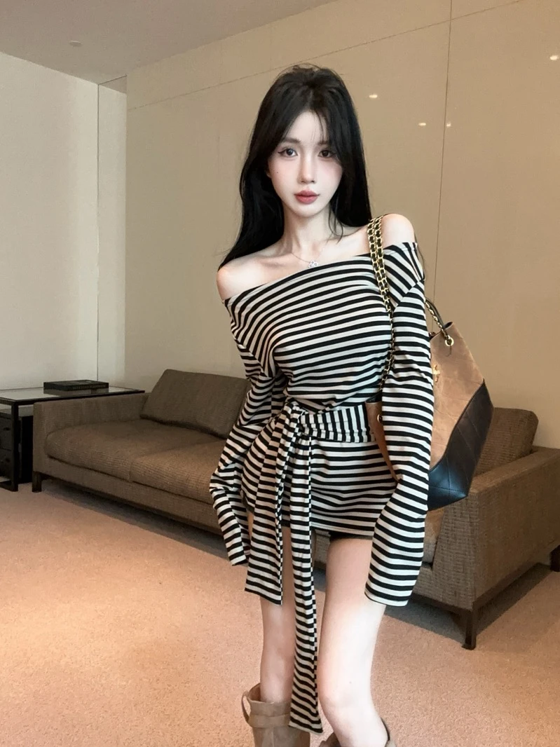 美式辣妹绑带收腰条纹长袖t恤女秋冬一字肩内搭上衣中长款打底衫