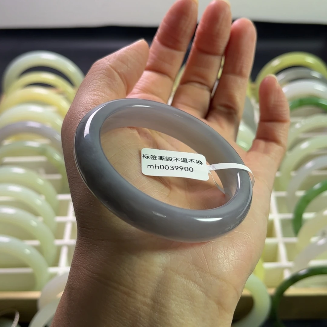 未镶嵌手镯和田玉52.5圈