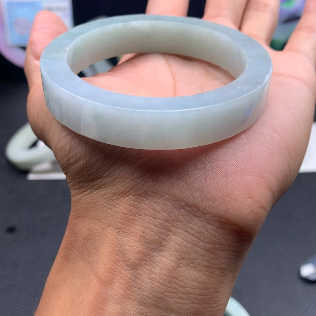 未镶嵌天然翡翠定制翡翠
