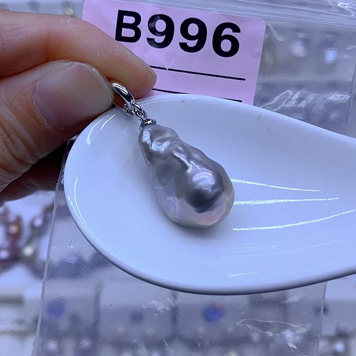 颈饰未镶嵌淡水珍珠