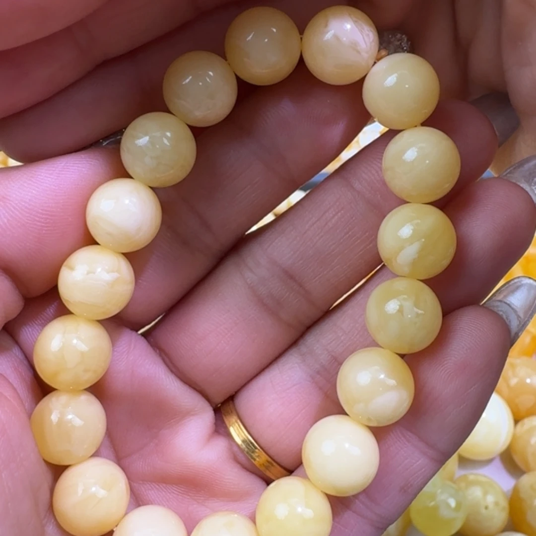 琥珀未镶嵌裸石11m