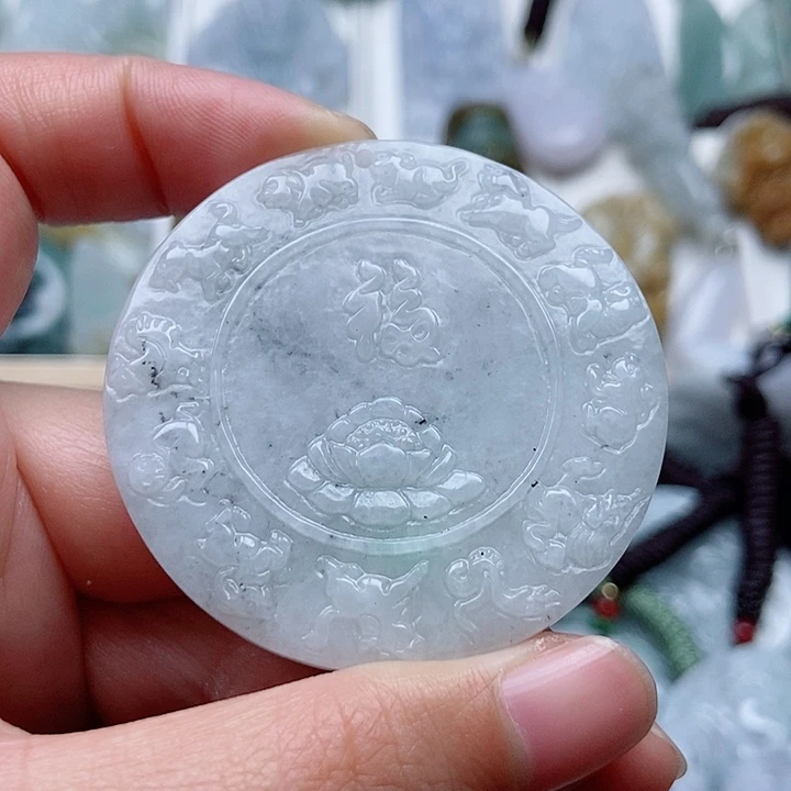 翡翠吊坠(不含链)未镶嵌翡翠