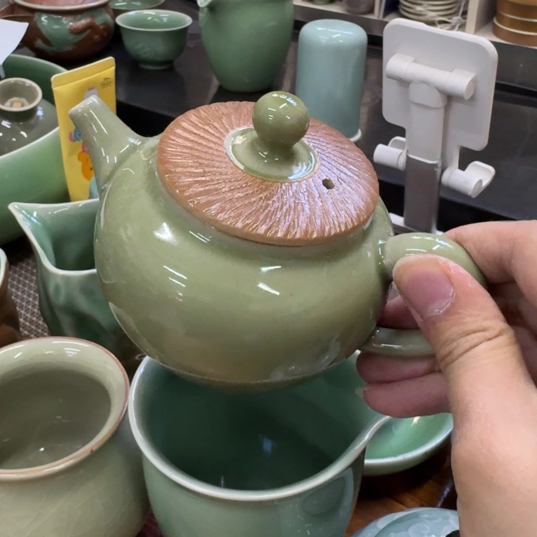龙泉青瓷茶具微瑕6475