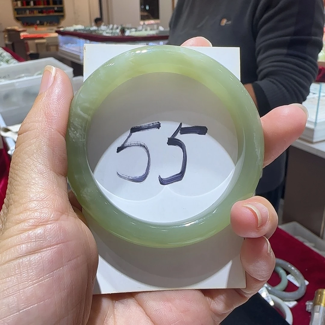 和田玉未镶嵌手镯750