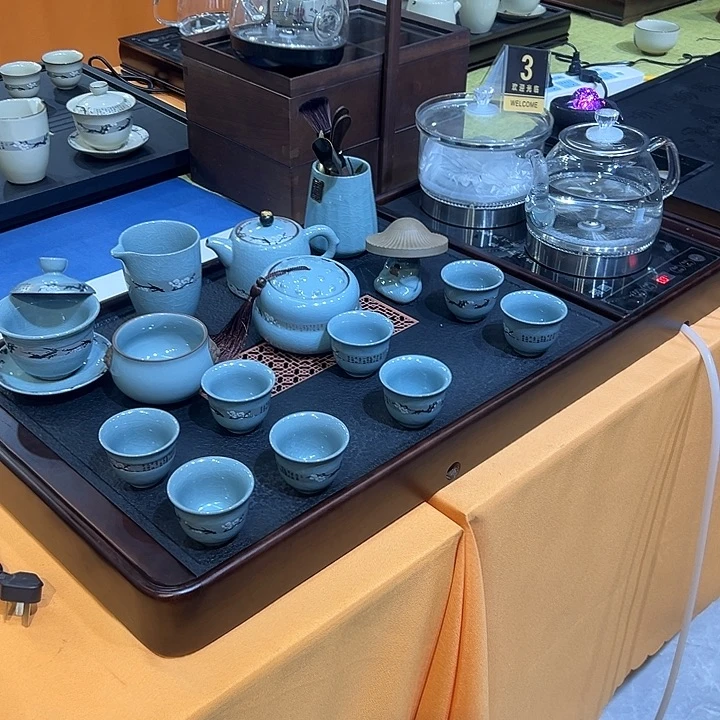 在哪上班吗今天怎么没有时间