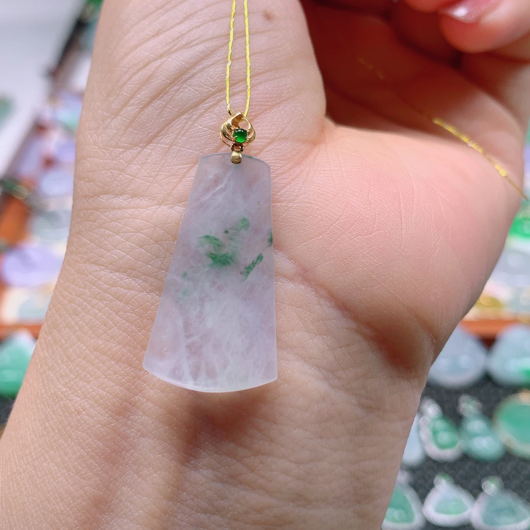 缅甸天然A货翡翠，冰飘花无事牌 编号230/715尺寸28.5-15.9-3.1