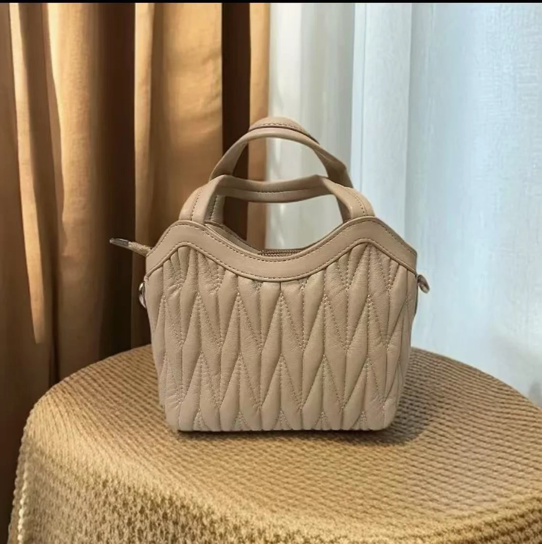 【B901-B950】2025新款时尚百搭潮流单肩斜跨手提腋下女士包包