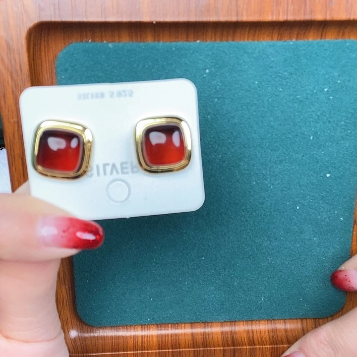 血珀耳饰银S925镶嵌耳钉