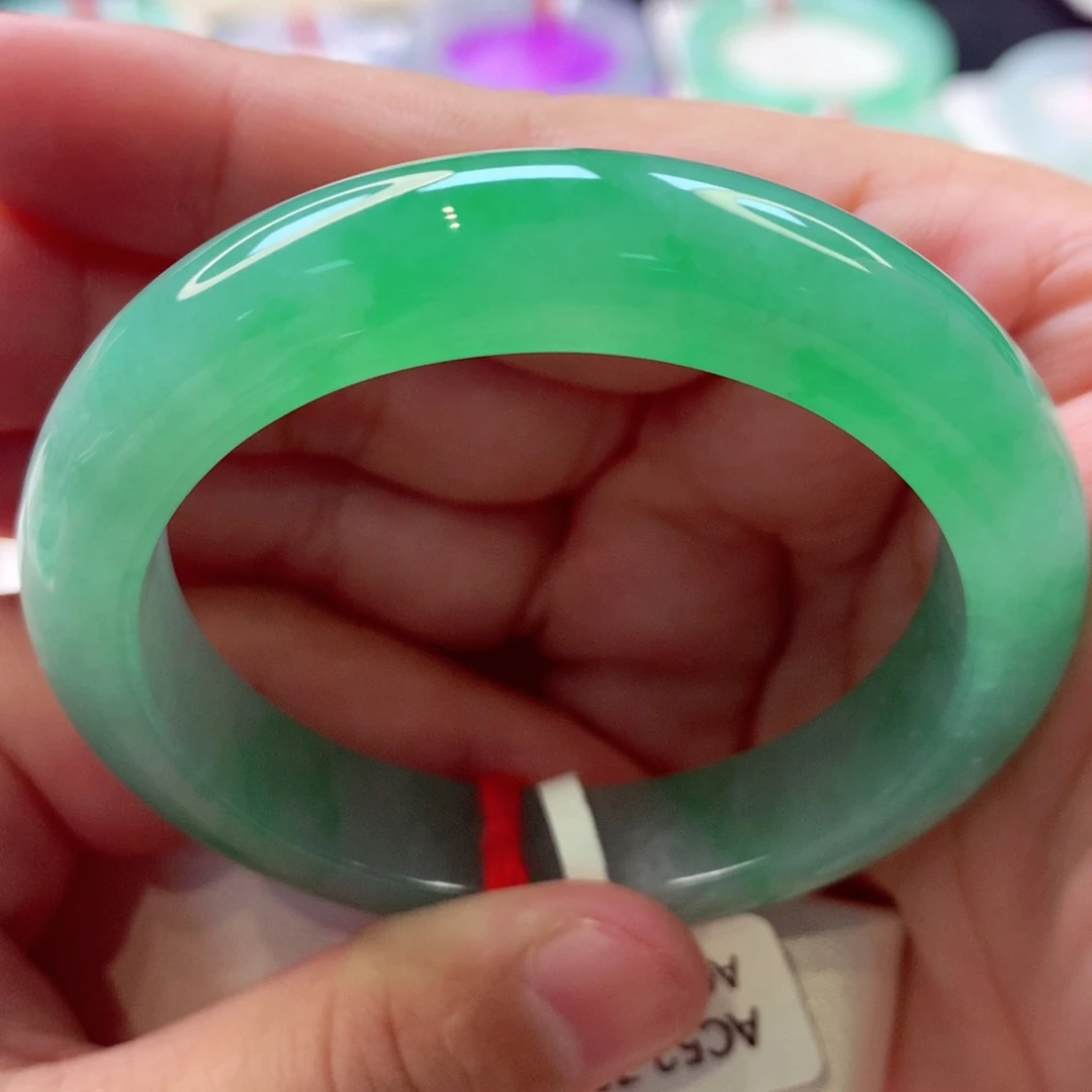 翡翠手镯未镶嵌推荐17号11