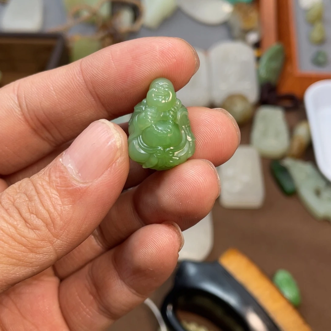 和田玉和田玉未镶嵌芒**人