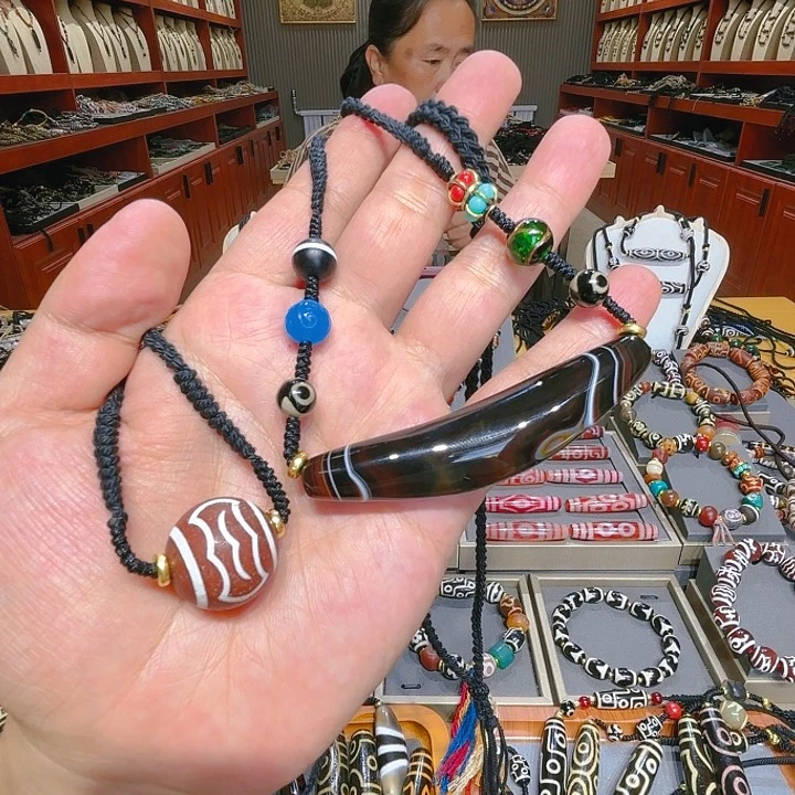 未镶嵌玛瑙/玉髓珠宝奇石