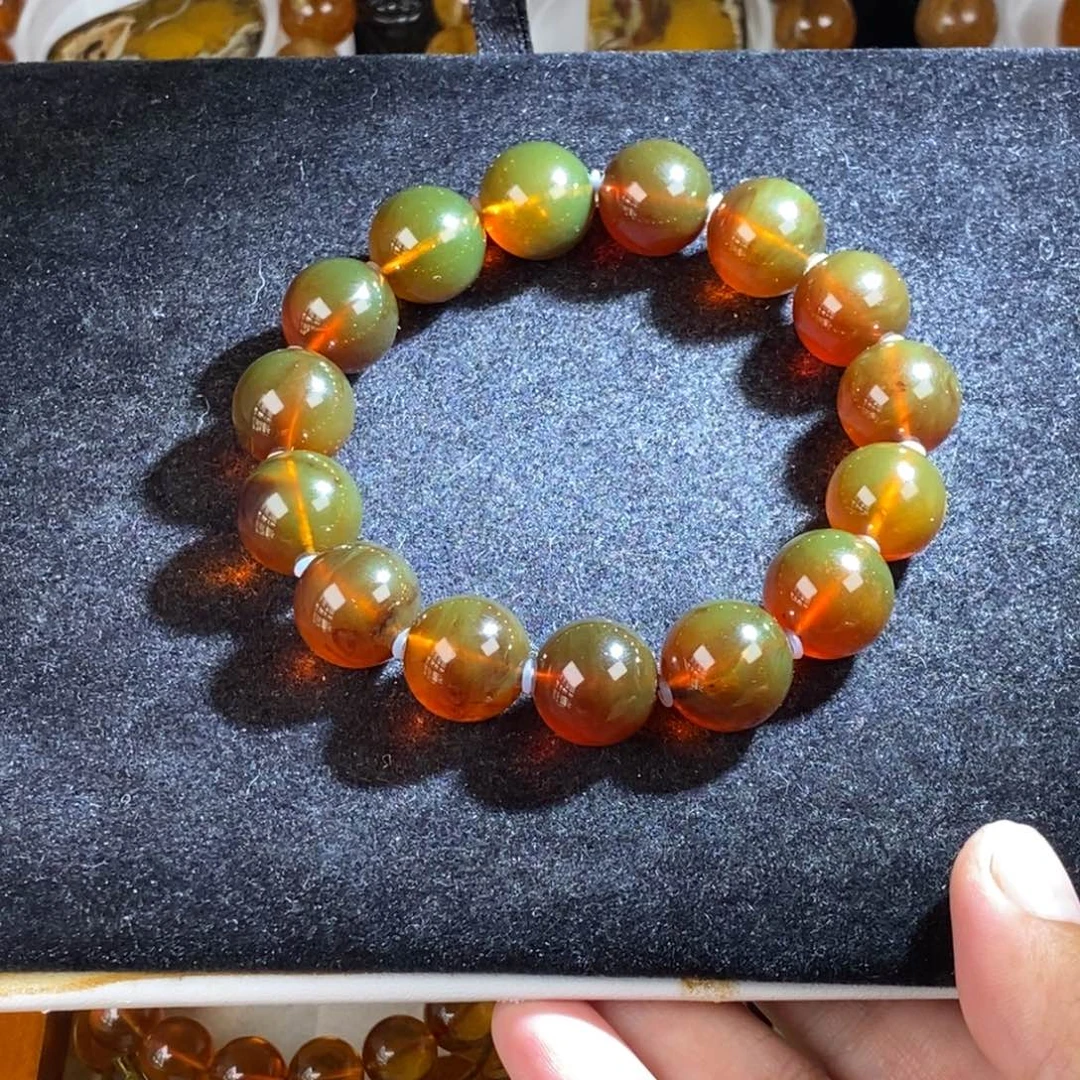 琥珀未镶嵌珠宝奇石绿蜜变色龙15mm