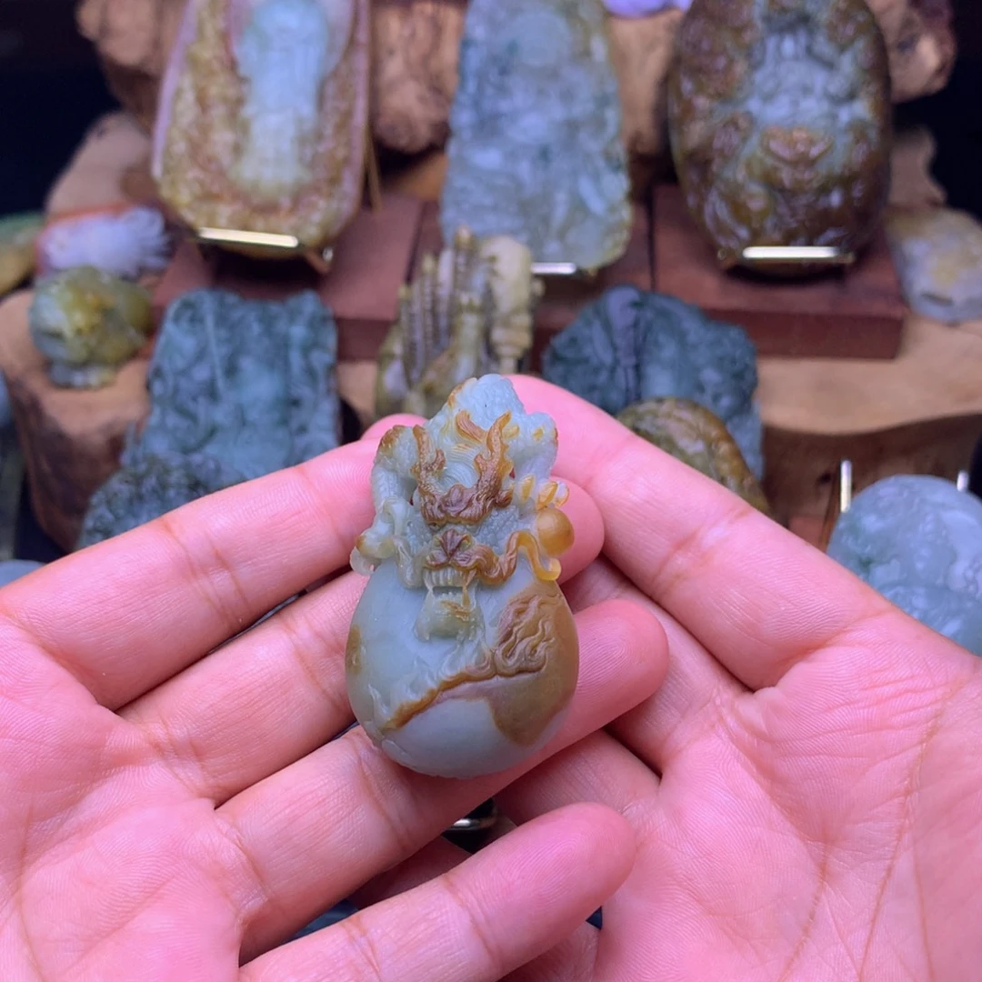 定制翡翠未镶嵌翡翠