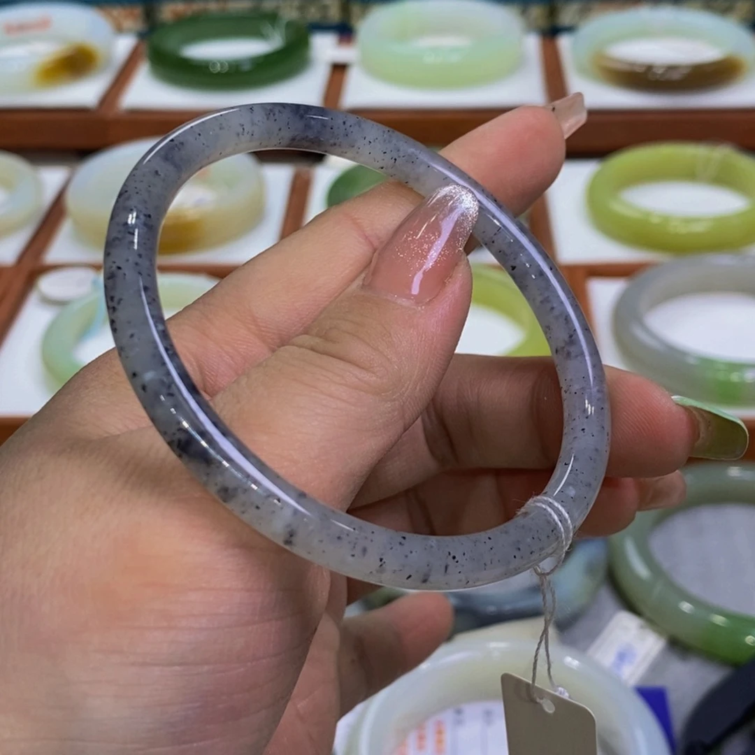 和田玉籽点墨青花59.3未镶嵌