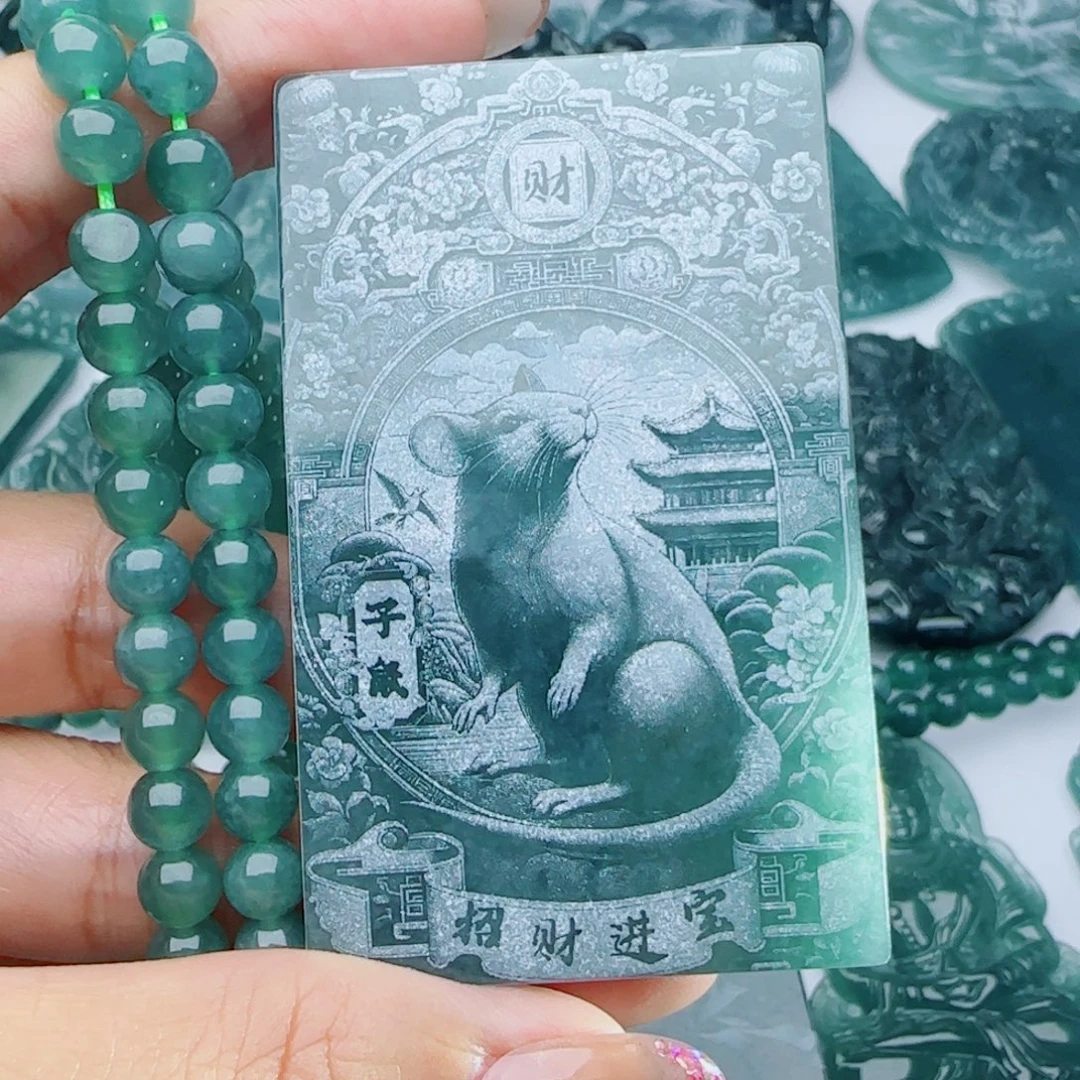 颈饰未镶嵌翡翠多样性发货天然的A货翡翠