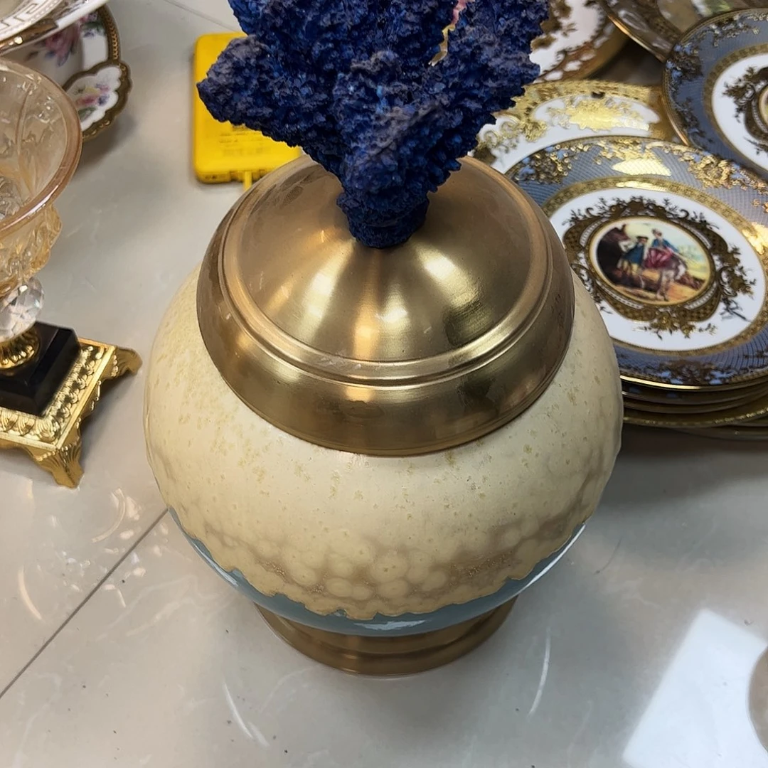 鹿与海陶瓷有限责任公司