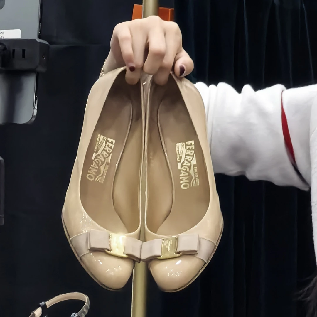 90新 Alexander McQueen/亚历山大·麦昆 菲拉格慕裸色高跟鞋