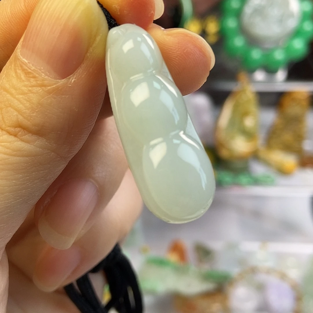 颈饰未镶嵌翡翠福豆